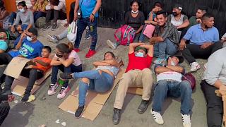 Açlık grevinde: Meksika'daki göçmenler insani vizelerin tesliminde hız talep ediyor